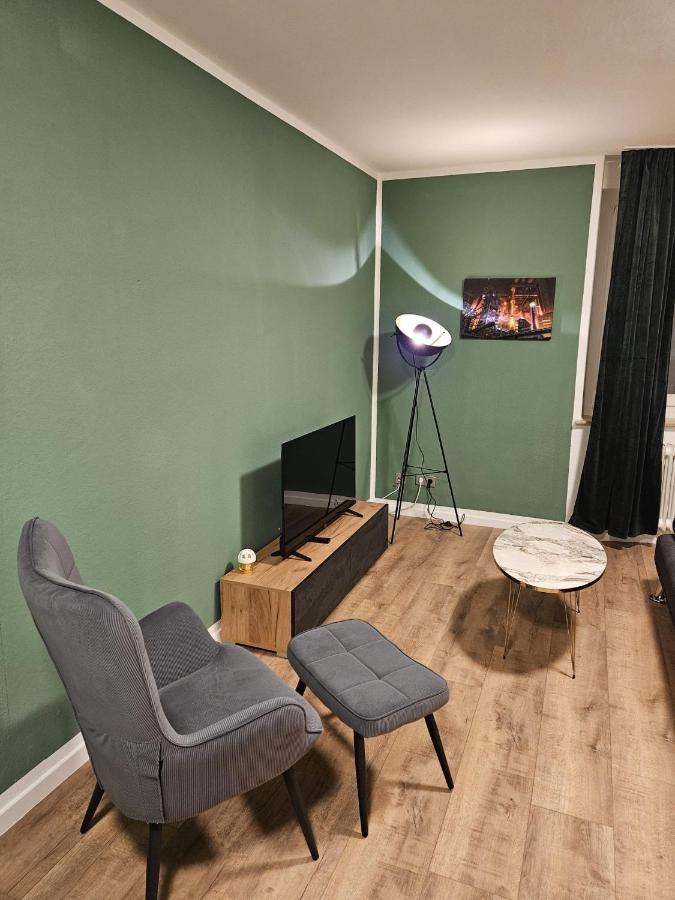 Apartment Sweet - 5 -